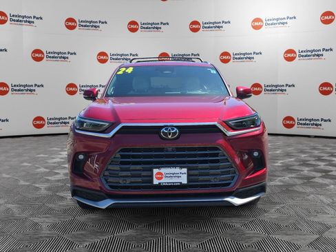 Used 2024 Toyota Grand Highlander AWD Hybrid image 2