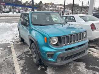 Used 2020 Jeep Renegade Sport video 1