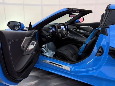 Used 2021 Chevrolet Corvette Stingray Preferred Cpe w/ 2LT RWD image 29