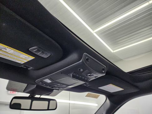 Used 2022 Ford F350 Lariat w/ Tremor Off-Road Package image 13