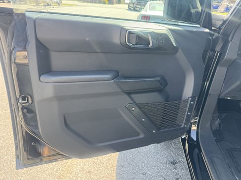 Used 2025 Ford Bronco Big Bend AWD/4WD image 6