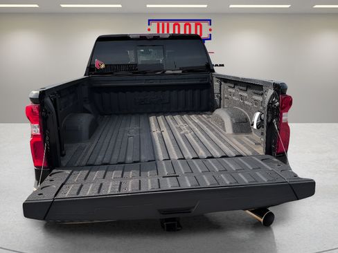 Used 2022 Chevrolet Silverado 2500 High Country AWD/4WD image 9