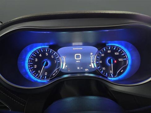 New 2026 Chrysler Pacifica Limited w/ S Appearance Package image 18