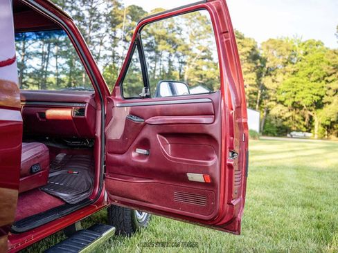 Used 1995 Ford Bronco XLT AWD/4WD image 36