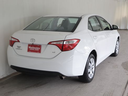 Used 2016 Toyota Corolla LE FWD image 6