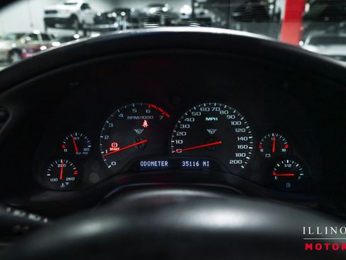 Used 2002 Chevrolet Corvette Convertible w/ Preferred Equipment Group2 image 19