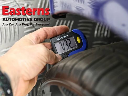 Used 2023 Hyundai Elantra Limited w/ Preferred Accessory Package image 29