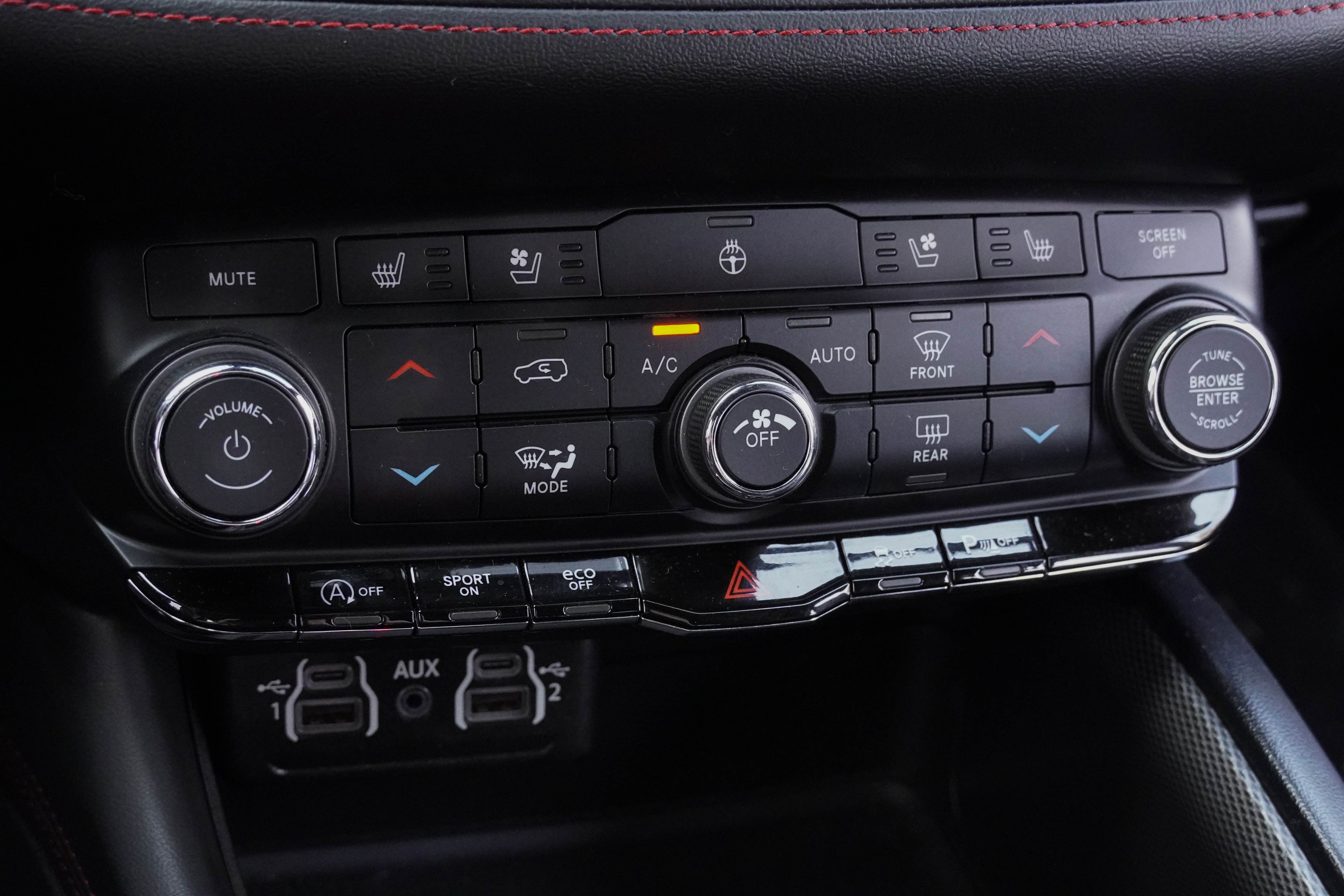 Used 2024 Dodge Durango GT AWD/4WD image 25