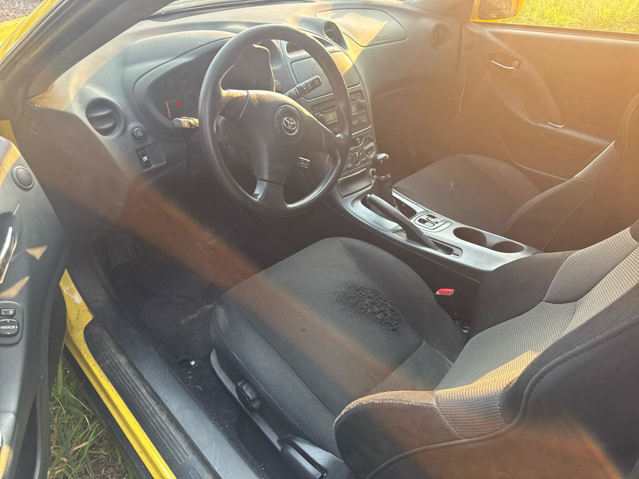 Used 2005 Toyota Celica GT FWD image 4