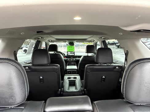 Used 2023 Honda Pilot Elite image 10