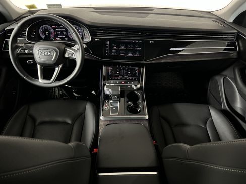 Used 2020 Audi Q8 Premium Plus w/ Premium Plus Package AWD/4WD image 23