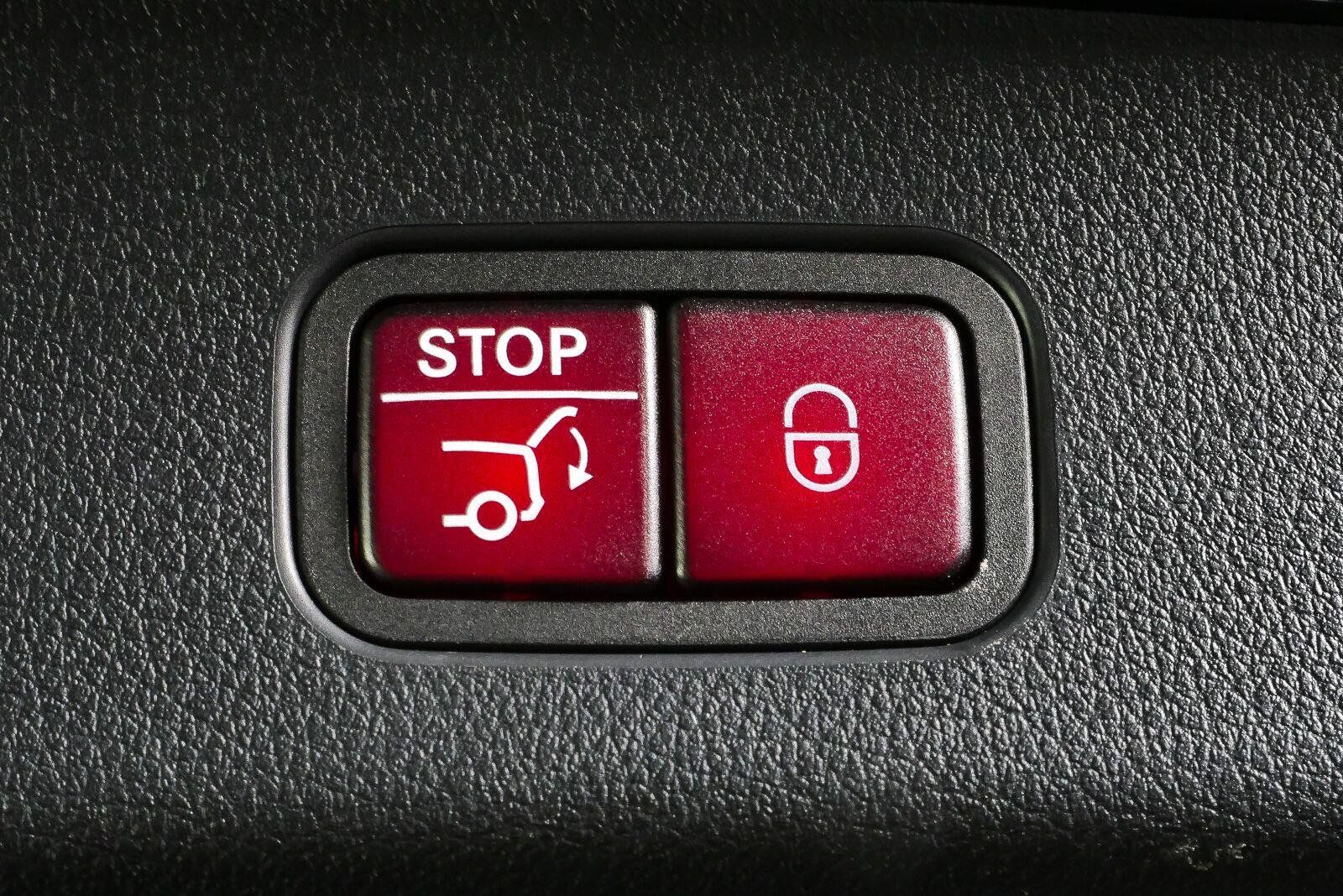 Used 2024 Mercedes-Benz GLC 300 4MATIC image 29