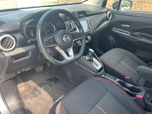 Used 2020 Nissan Versa SR FWD image 16