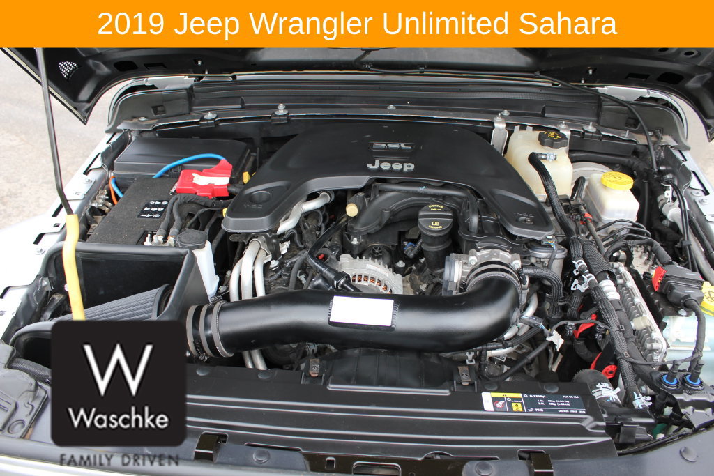 Used 2019 Jeep Wrangler Unlimited Sahara AWD/4WD image 9