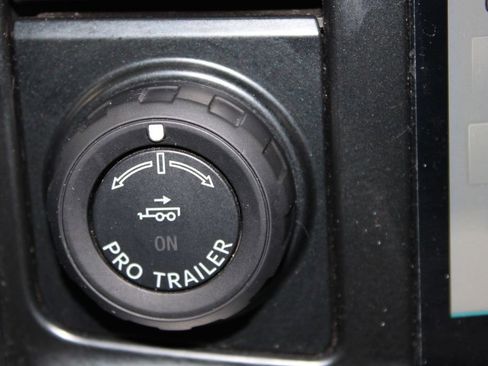 Used 2023 Ford F150 Lariat w/ Equipment Group 502A High image 44