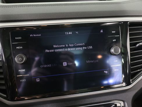 Used 2019 Volkswagen Atlas SEL R-Line image 37