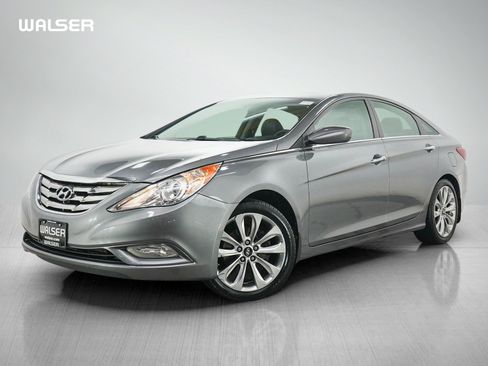 Used 2011 Hyundai Sonata SE w/ Navigation & Sunroof Pkg 4 FWD image 1