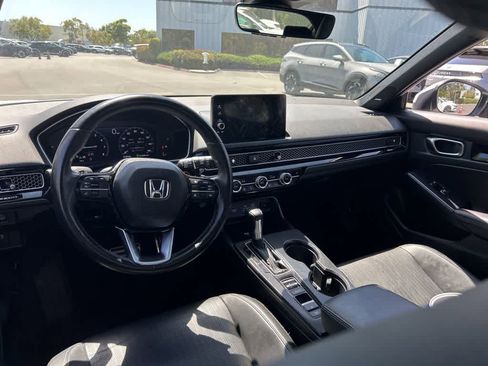 Used 2023 Honda Civic Sport Touring image 7
