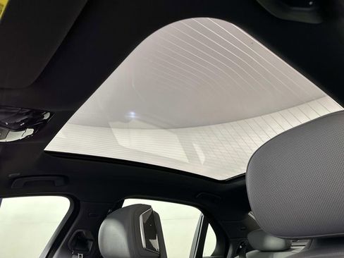 Used 2023 BMW 740i image 26