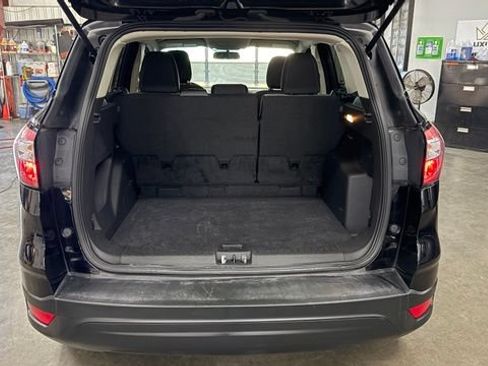 Used 2018 Ford Escape S FWD image 22
