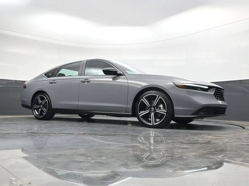 Used 2025 Honda Accord Sport image 26