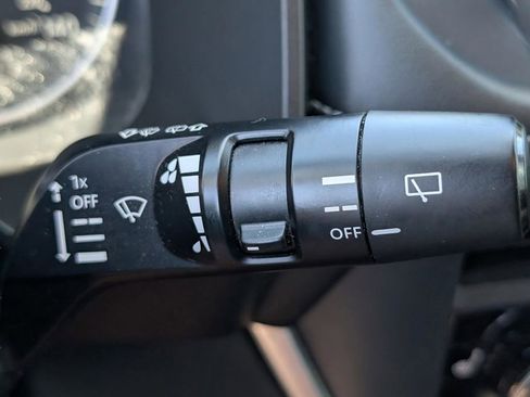 Used 2023 Nissan Rogue SV w/ SV Premium B Package FWD image 26