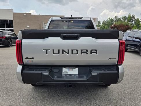 Used 2022 Toyota Tundra SR5 w/ SR5 Convenience Package AWD/4WD image 5