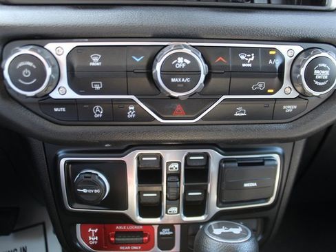 Used 2024 Jeep Wrangler Willys image 20