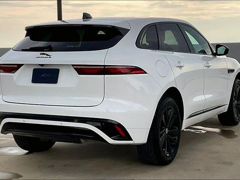Used 2025 Jaguar F-PACE R-Dynamic S image 2