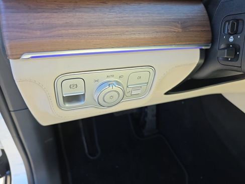 New 2026 Mercedes-Benz GLE 450 4MATIC image 12