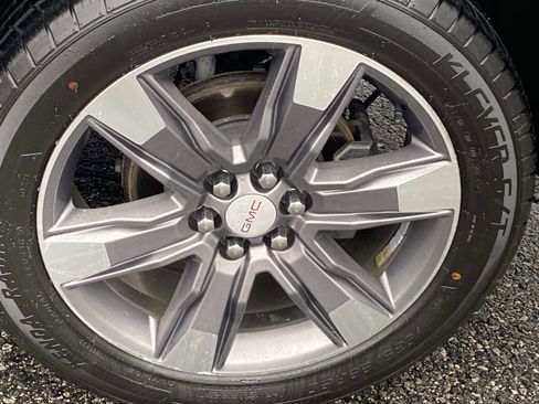 Used 2019 GMC Acadia SLT image 27