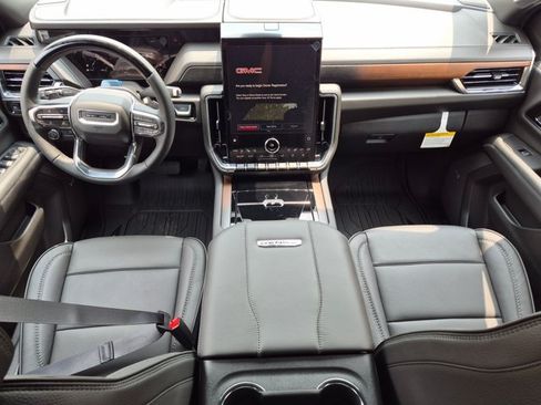 New 2026 GMC Yukon Denali w/ Advanced Technology Package AWD/4WD image 14