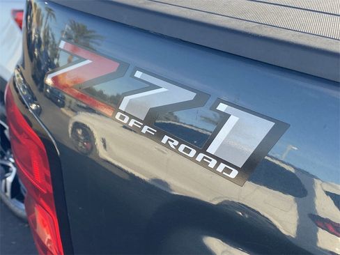 Used 2018 Chevrolet Silverado 1500 LT w/ All Star Edition image 7