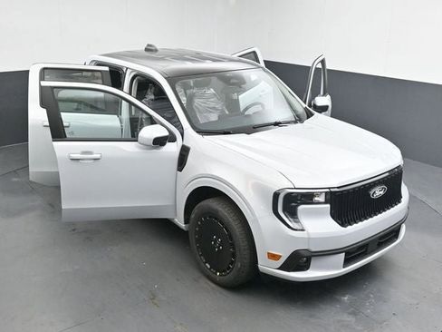New 2026 Ford Maverick Lobo AWD/4WD image 32