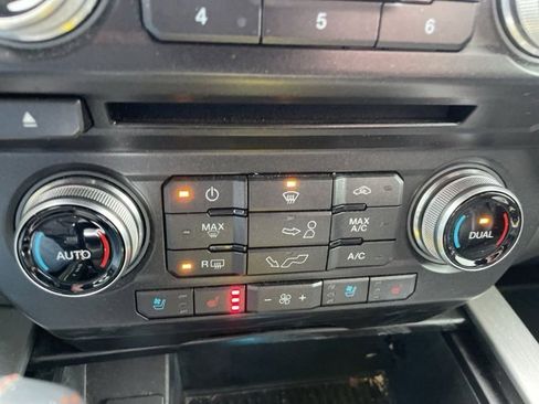 Used 2018 Ford F150 Platinum w/ Equipment Group 701A Luxury image 14