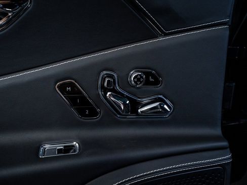 Used 2020 Bentley Flying Spur W12 image 58