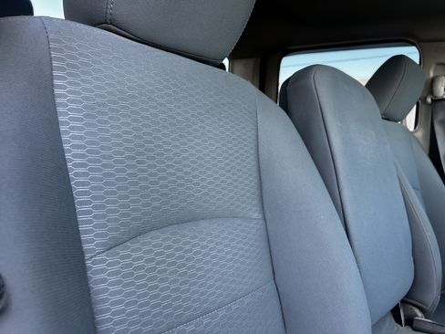 Used 2018 RAM 3500 Tradesman w/ Chrome Appearance Group image 13