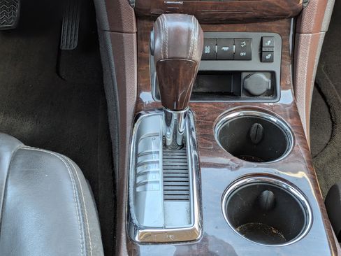 Used 2013 Buick Enclave Leather FWD image 21