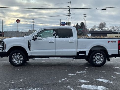 Certified 2024 Ford F250 Lariat w/ Chrome Package image 5
