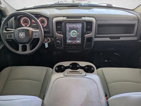 Used 2018 RAM 1500 Express w/ Express Value Package image 16