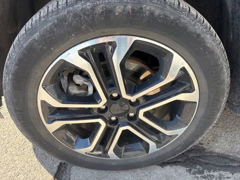 Used 2022 Jeep Compass Limited w/ Sun and Sound Group AWD/4WD image 17