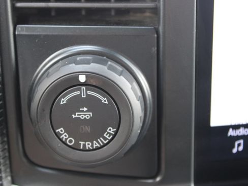 Used 2024 Ford F150 Lariat w/ Equipment Group 502A High AWD/4WD image 48