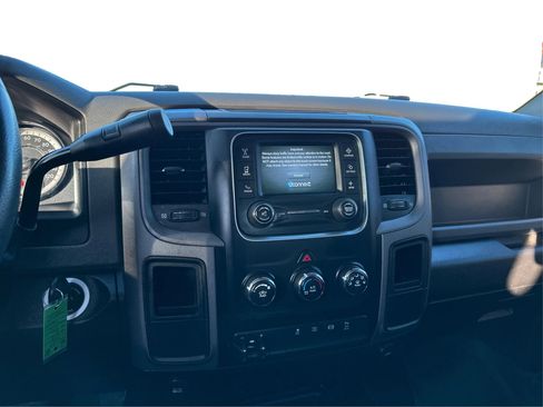 Used 2018 RAM 2500 Tradesman w/ Chrome Appearance Group image 13