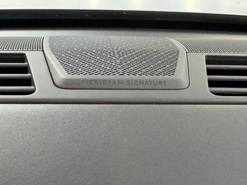 Used 2025 Land Rover Range Rover Long Wheelbase Autobiography image 33