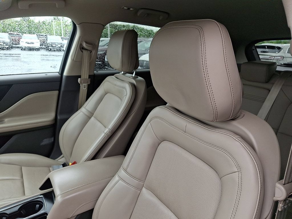 Certified 2020 Lincoln Corsair AWD w/ Equipment Group 101A image 14
