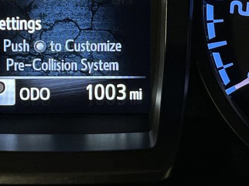 Used 2023 Toyota Tacoma TRD Sport w/ Technology Package image 6