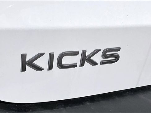 New 2026 Nissan Kicks S image 8