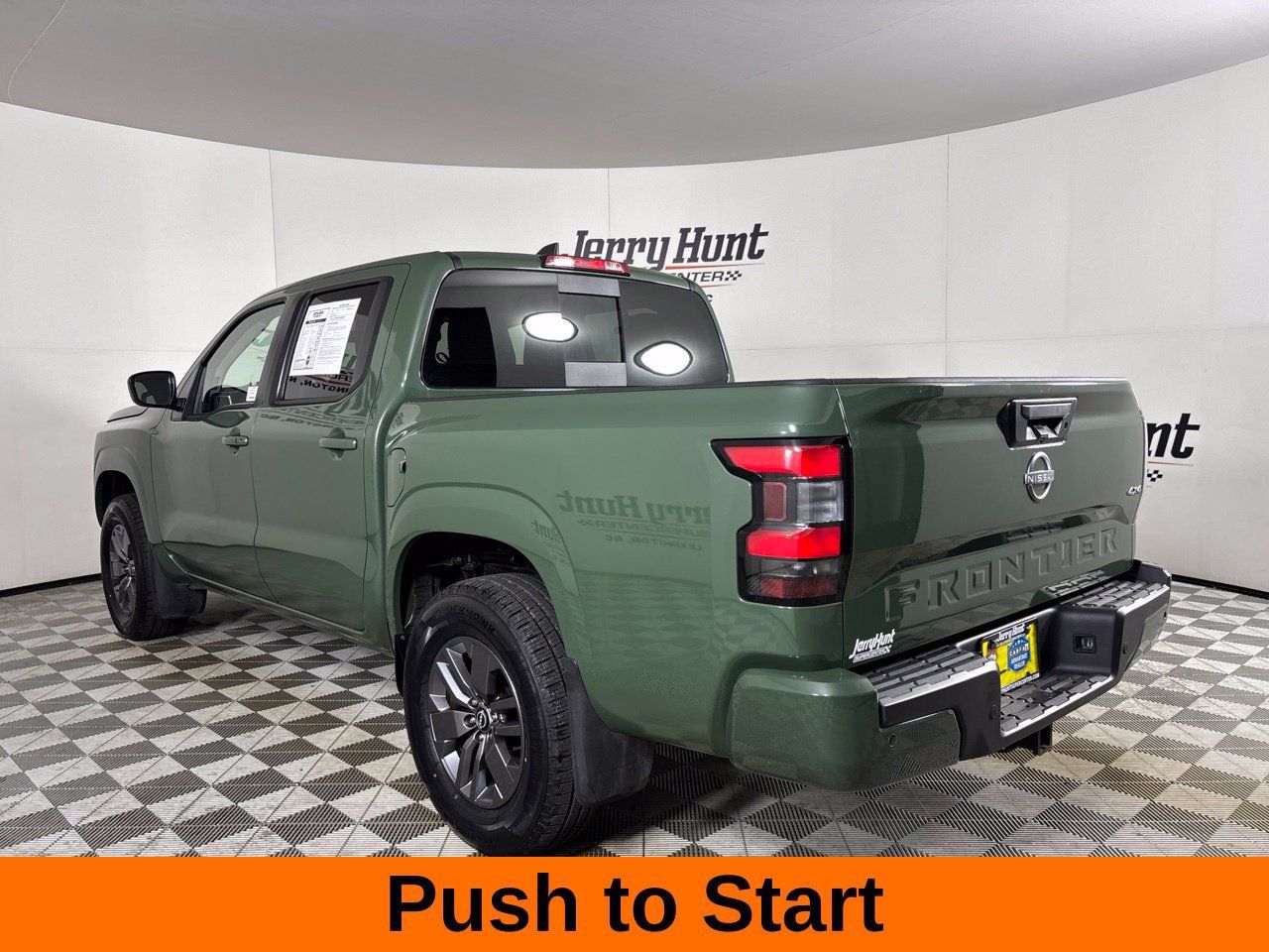 Used 2025 Nissan Frontier SV w/ SV Convenience Package AWD/4WD image 9