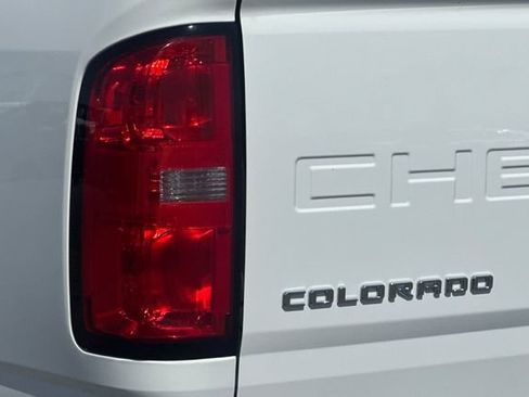 Used 2021 Chevrolet Colorado W/T w/ WT Convenience Package RWD image 23