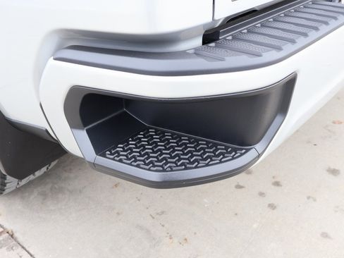 Used 2020 Chevrolet Silverado 1500 Custom w/ Custom Value Package image 25